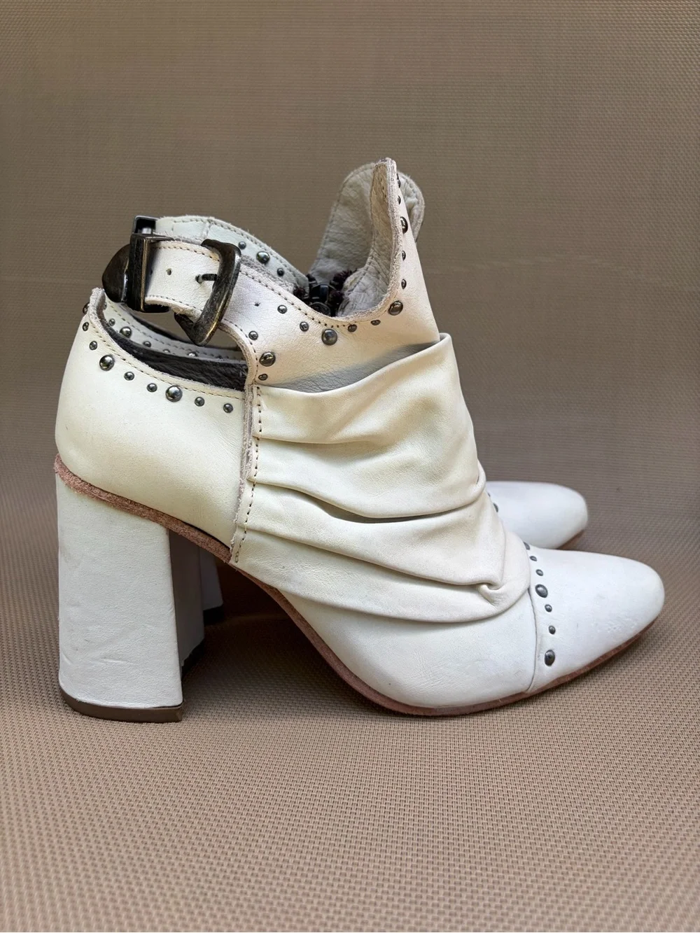 Freebird Jericho White Cream Leather Studded Booties With Block Heel Size 9